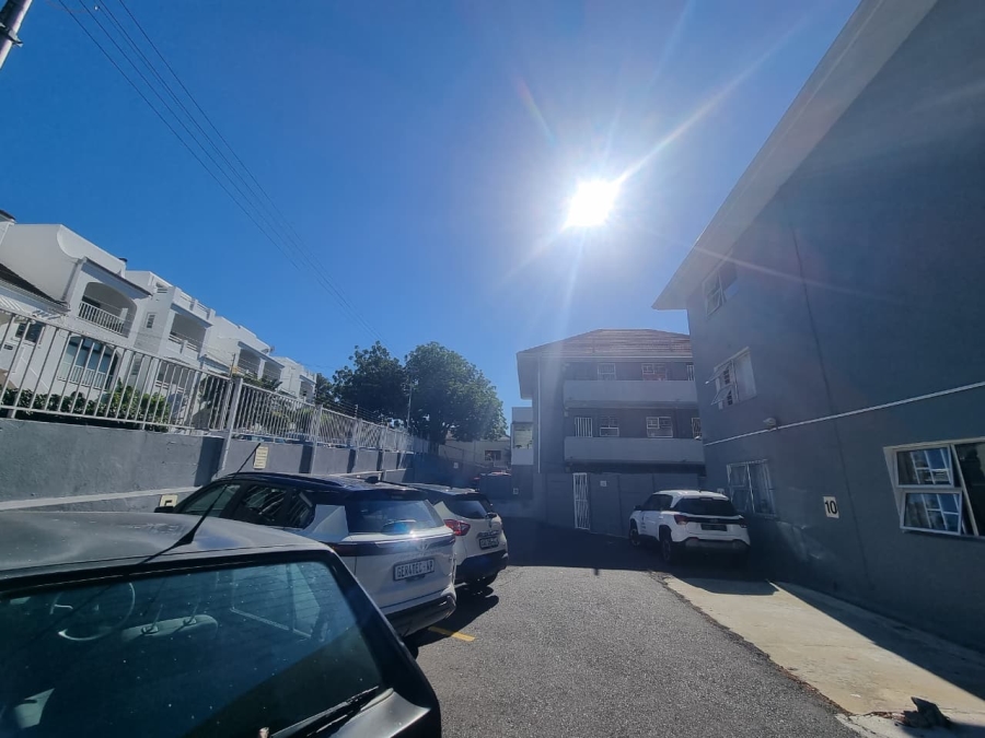 To Let 2 Bedroom Property for Rent in Tamboerskloof Western Cape